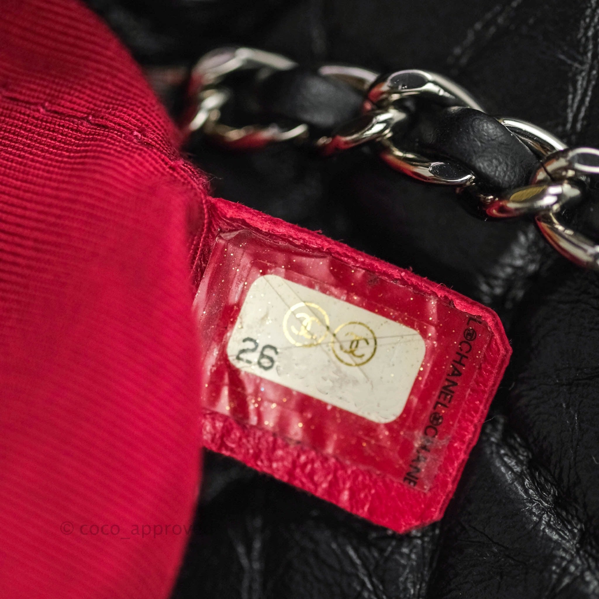 Chanel 19 leather handbag Chanel Black in Leather  31288218
